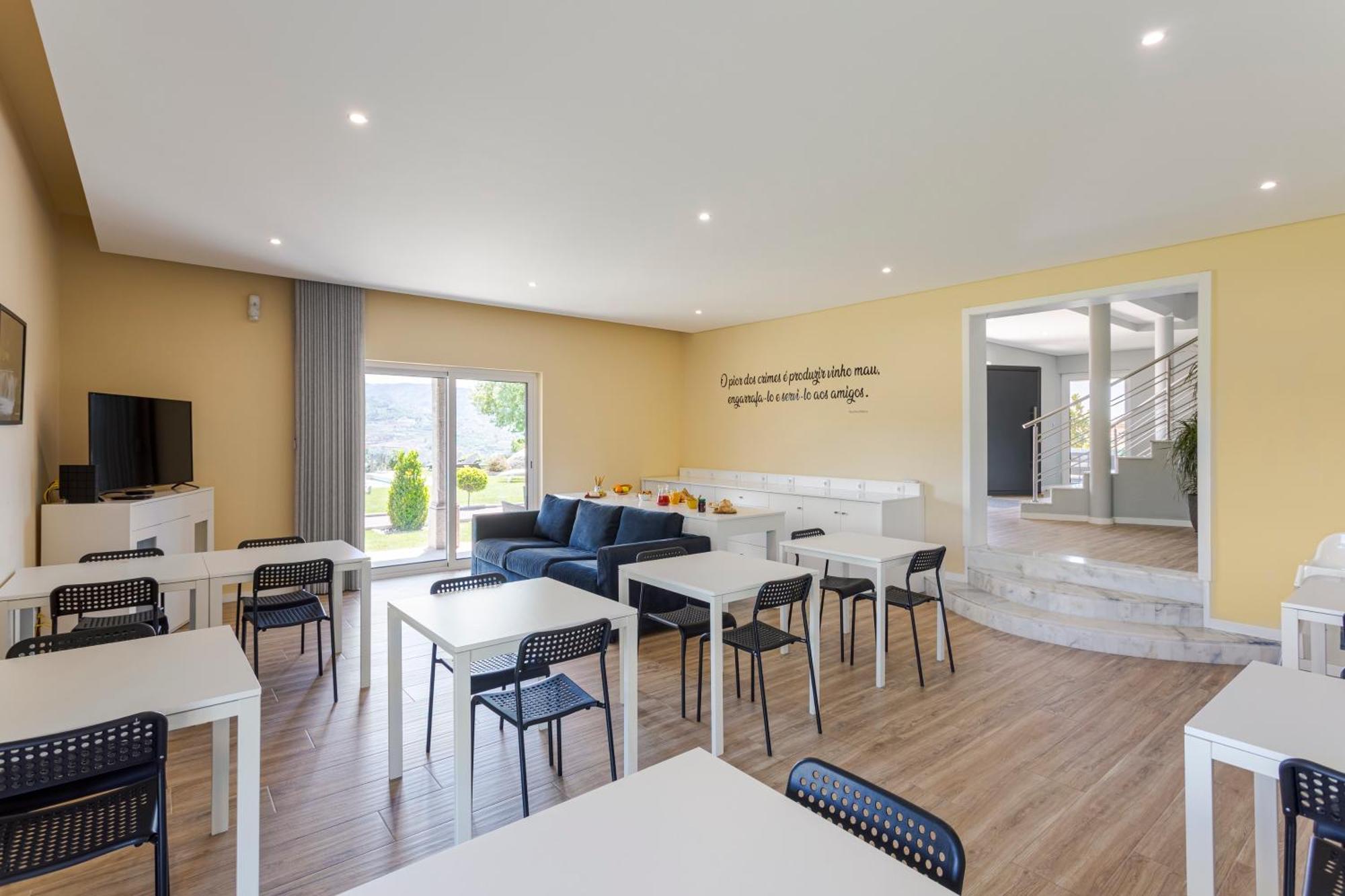Spacious Villa Pool & Douro View By Host Wise Santa Marinha do Zezere Экстерьер фото