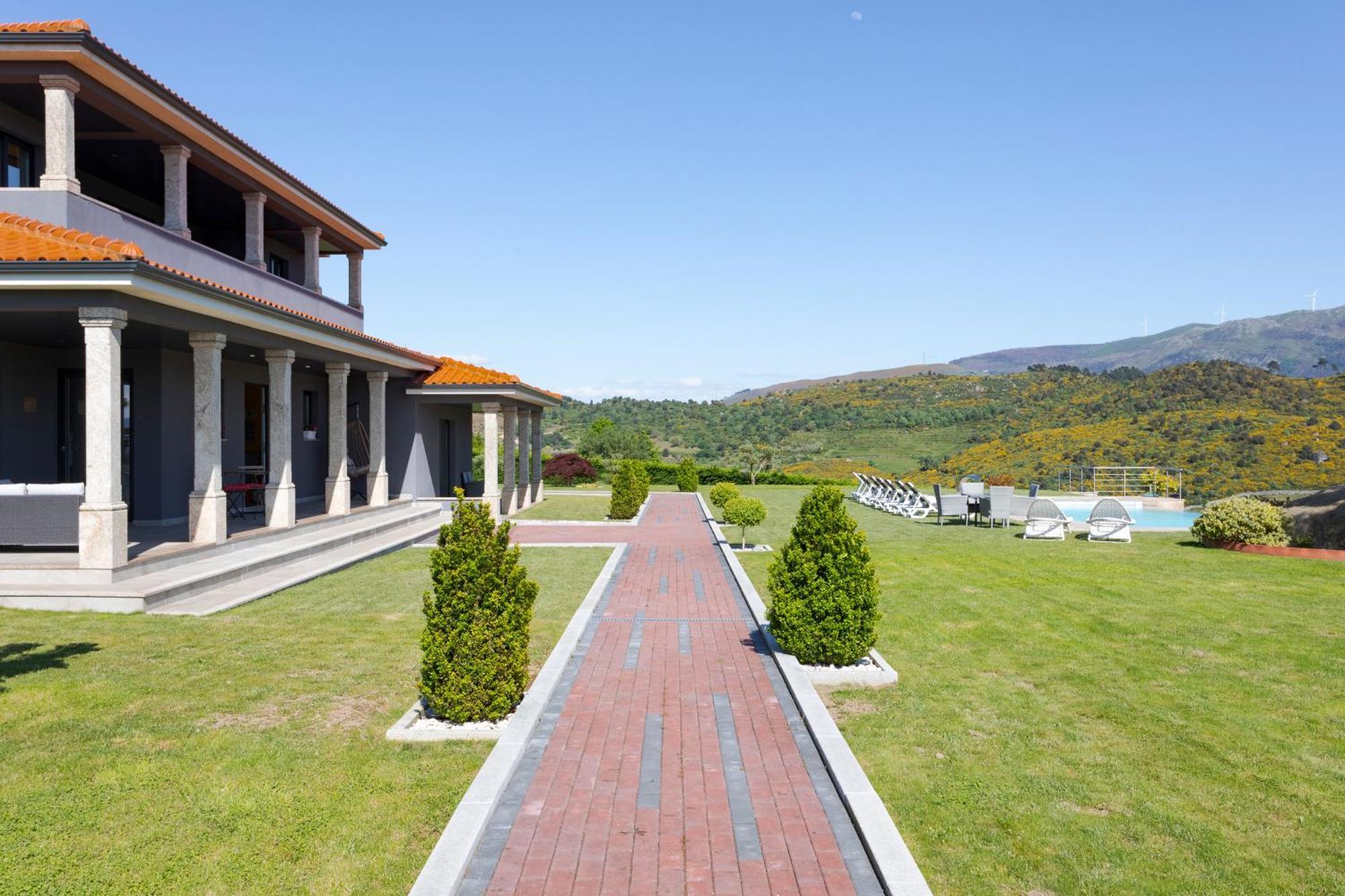 Spacious Villa Pool & Douro View By Host Wise Santa Marinha do Zezere Экстерьер фото